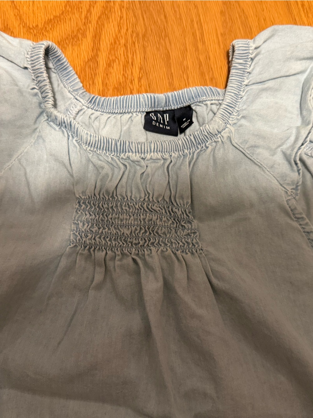 GAP Girls Light Blue Denim Smocked Flutter Sleeve Size M